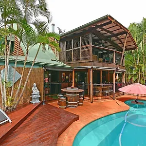 Bali On The Absolute Frontage-lawn Access Holiday home Toogoom