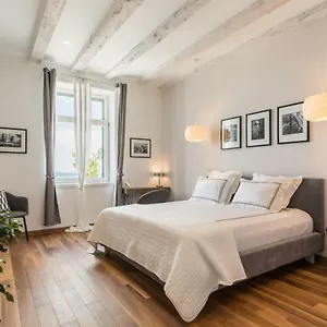 Adriatik Lux Riva Apartment Split